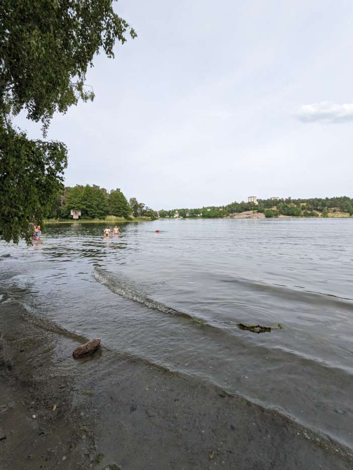 Nordlig vy Kaninholmen till vänster