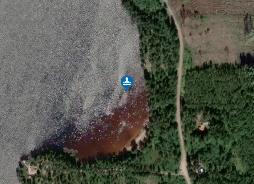 Ticknäsvikens badplats från satellit