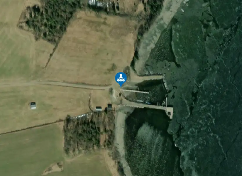 Vällvikens ångbåtsbrygga, badp från satellit