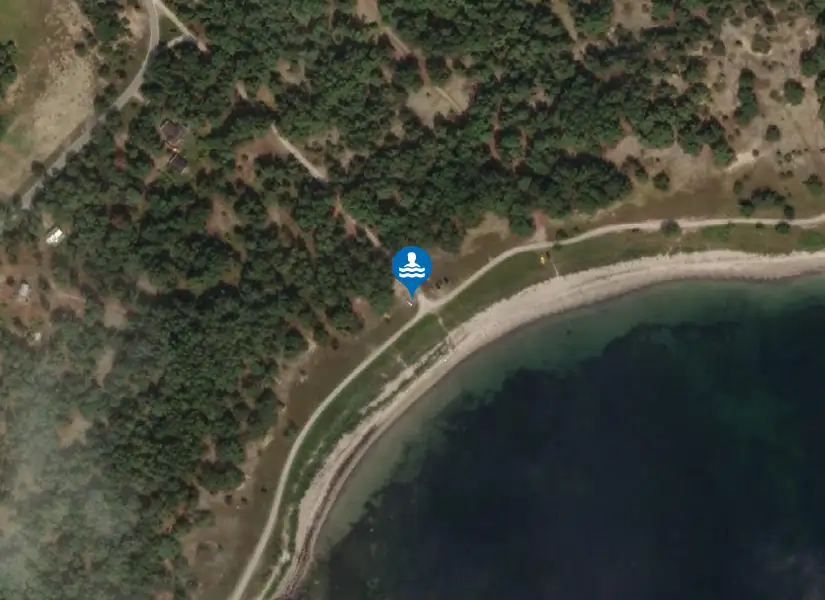 Hamra: Skvalpvik från satellit