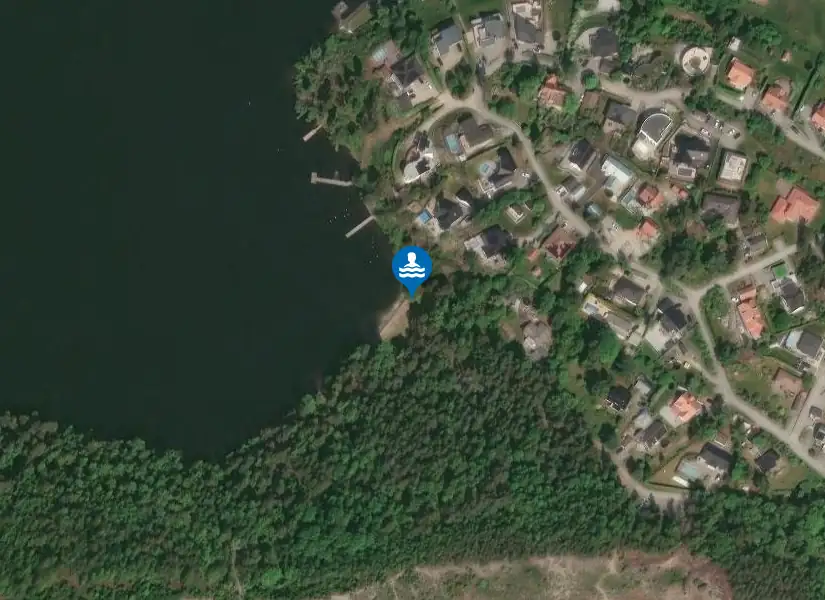 Busvikens badplats från satellit