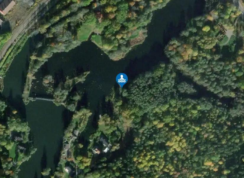 Skogstorp - Engelska parken badplats från satellit
