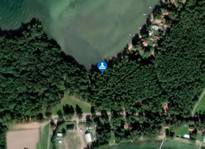 Hundbad vid Pariserviken från satellit