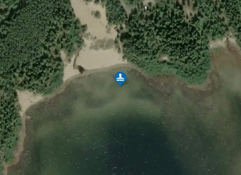 Lövångers havsbad från satellit
