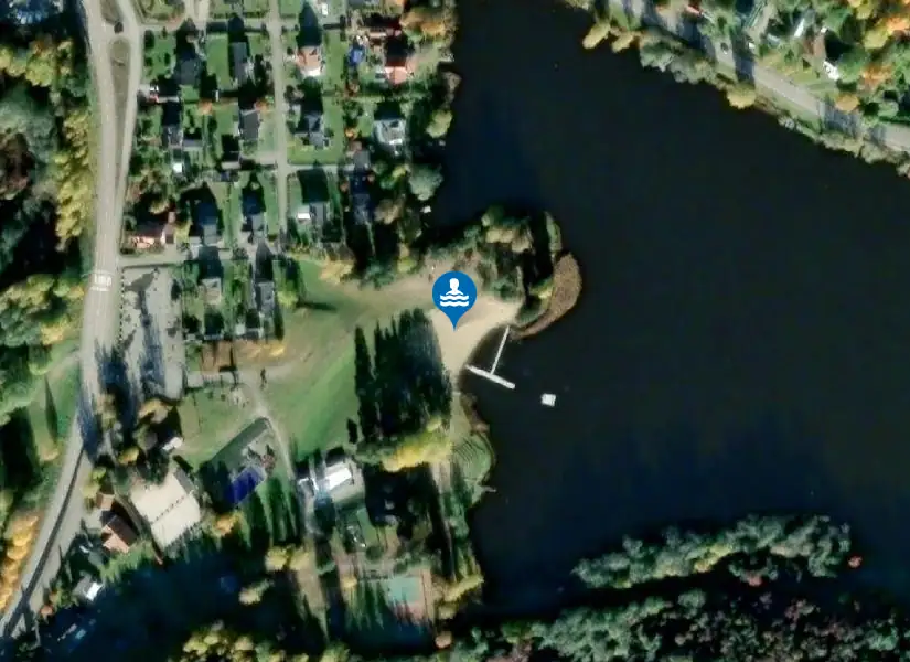 Dykets badplats från satellit