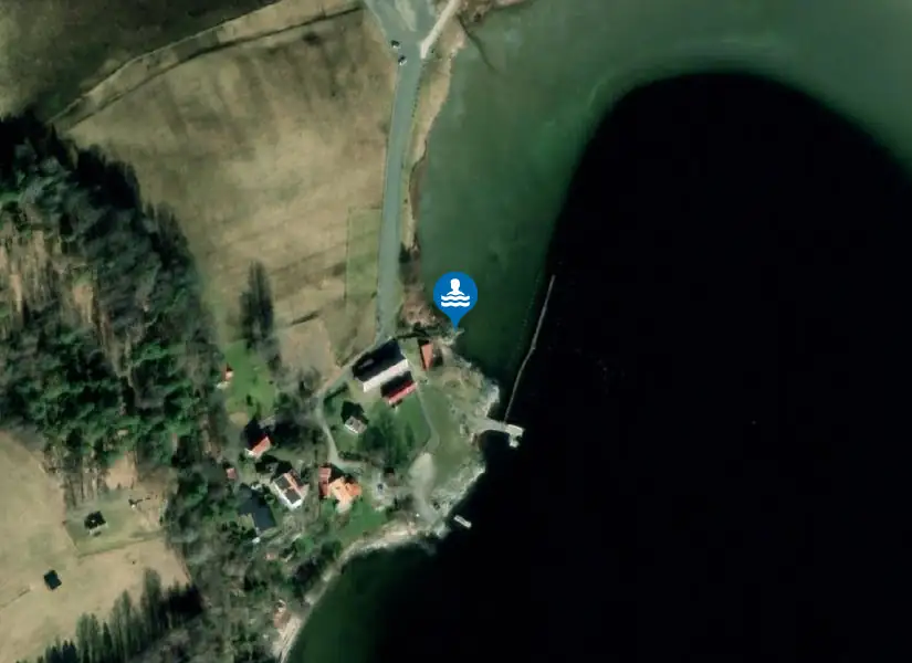 Mollön badplats från satellit