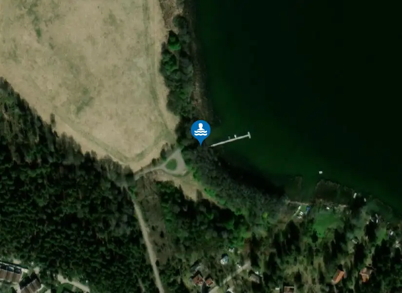 Prästängens hundbad från satellit