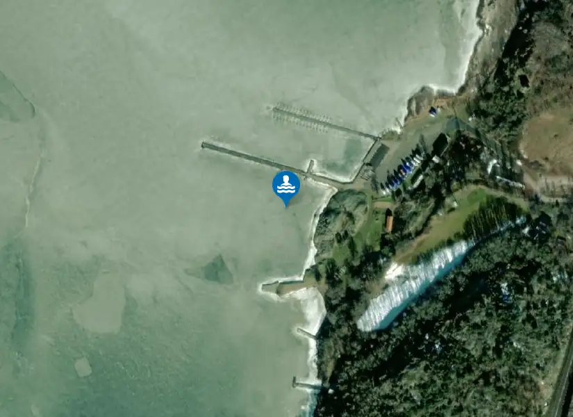 Hallarum från satellit