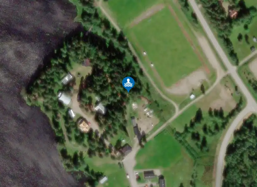 Backe badplats från satellit